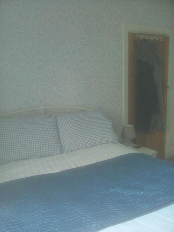Welsh Homestay Cardiff Exterior photo